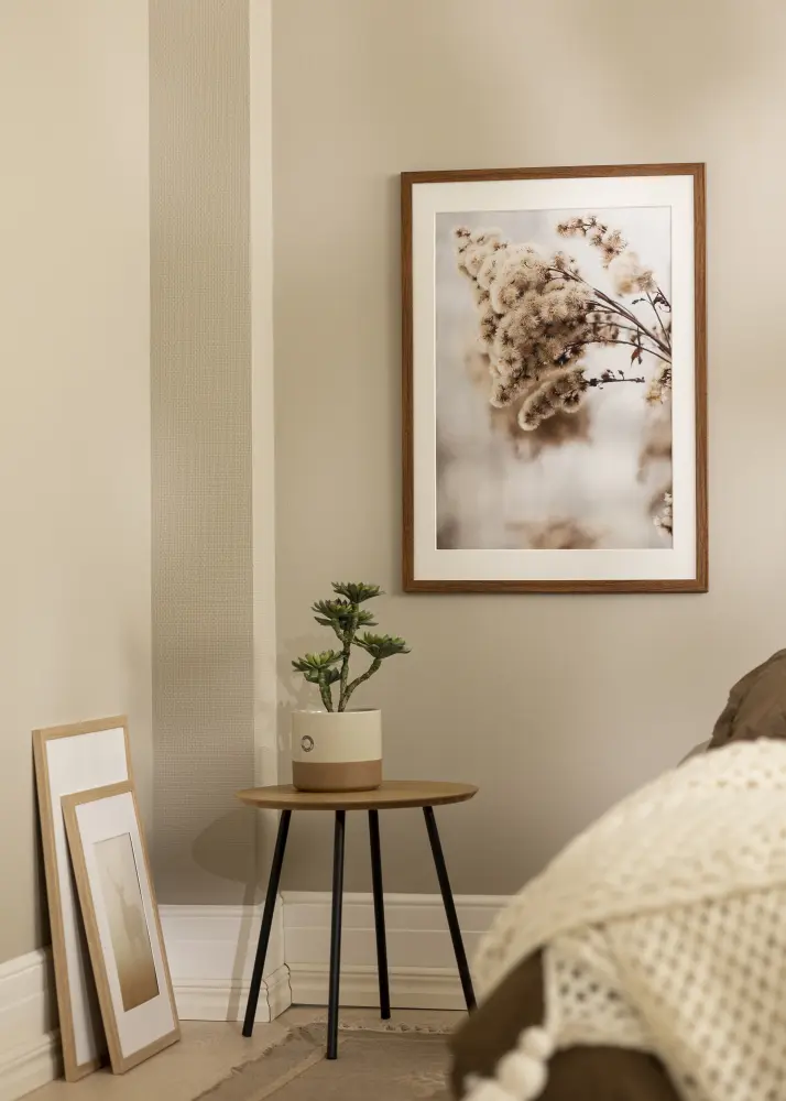 Moldura Stilren Warm Brown 42x59,4 cm (A2) - Passe-partout Branco 25x38 cm