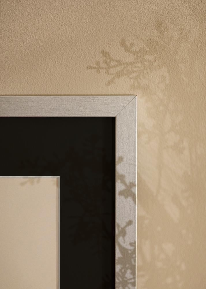 Moldura Selection Prateado 13x18 cm - Passe-partout Preto 9x12 cm