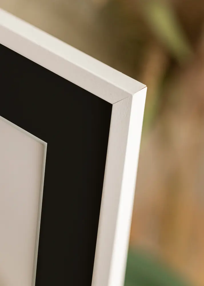 Moldura Edsbyn Branco 40x60 cm - Passe-partout Preto 32,9x48,3 cm (A3+)