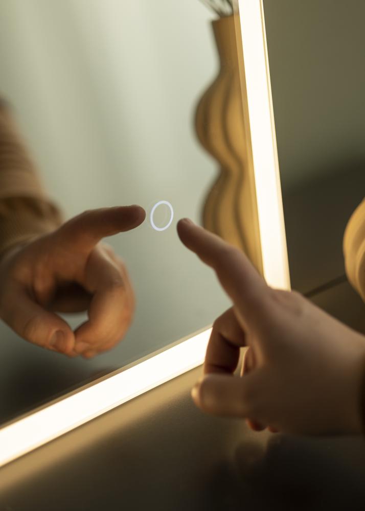 KAILA Espelho Corners II LED 70x90 cm