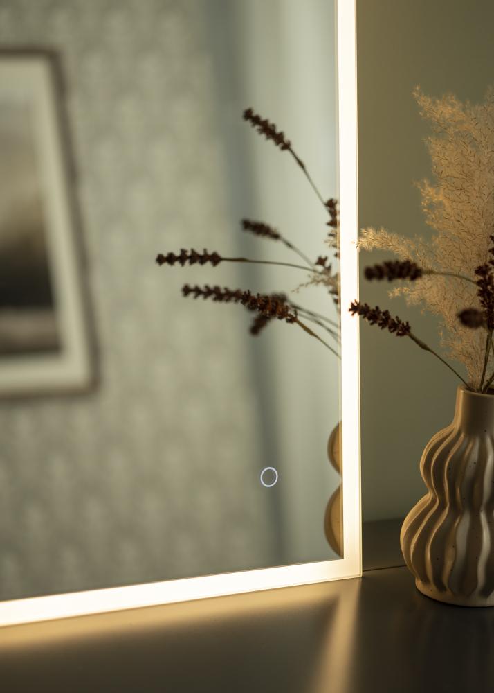 KAILA Espelho Corners II LED 70x90 cm