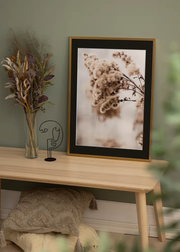 Moldura Edsbyn Dourado 40x50 cm - Passe-partout Preto 29,7x42 cm (A3)