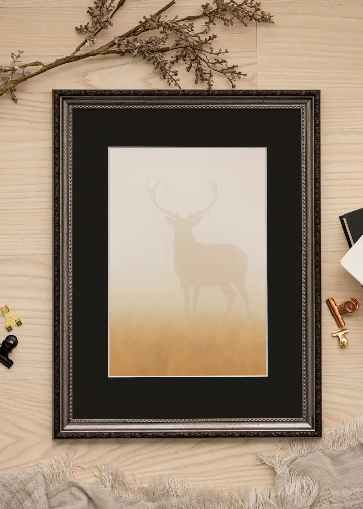 Moldura Abisko Prateado 40x50 cm - Passe-partout Preto 29,7x42 cm (A3)