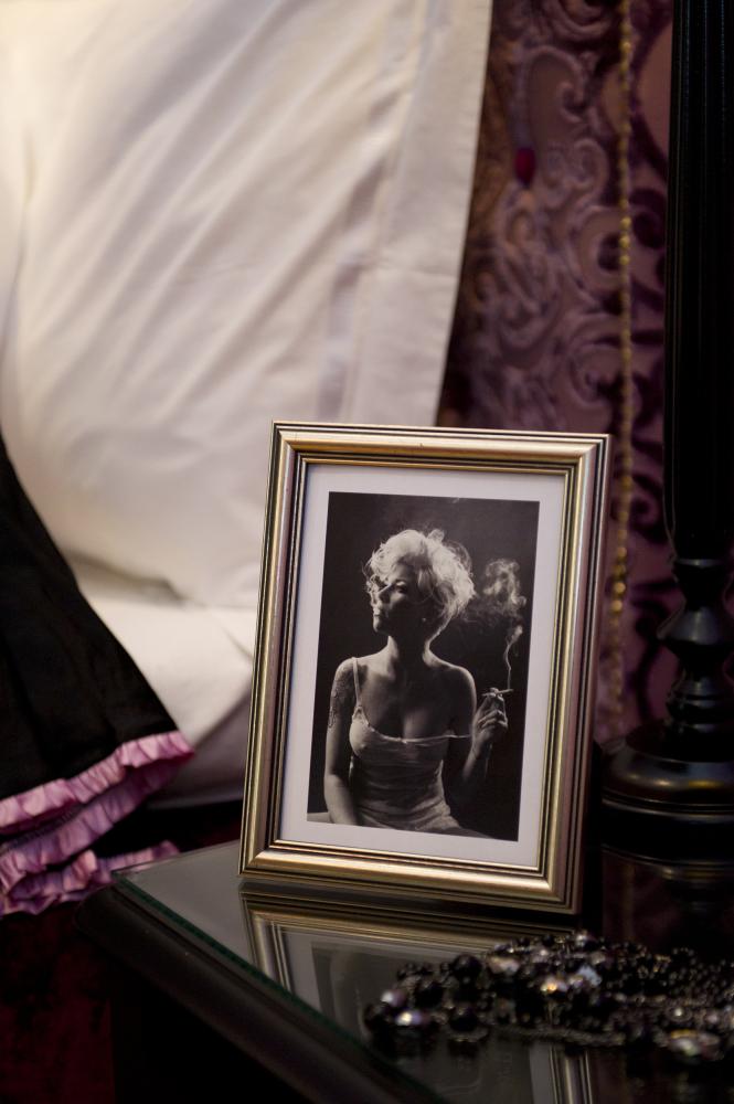 Moldura Tango Classic Dourado 18x24 cm