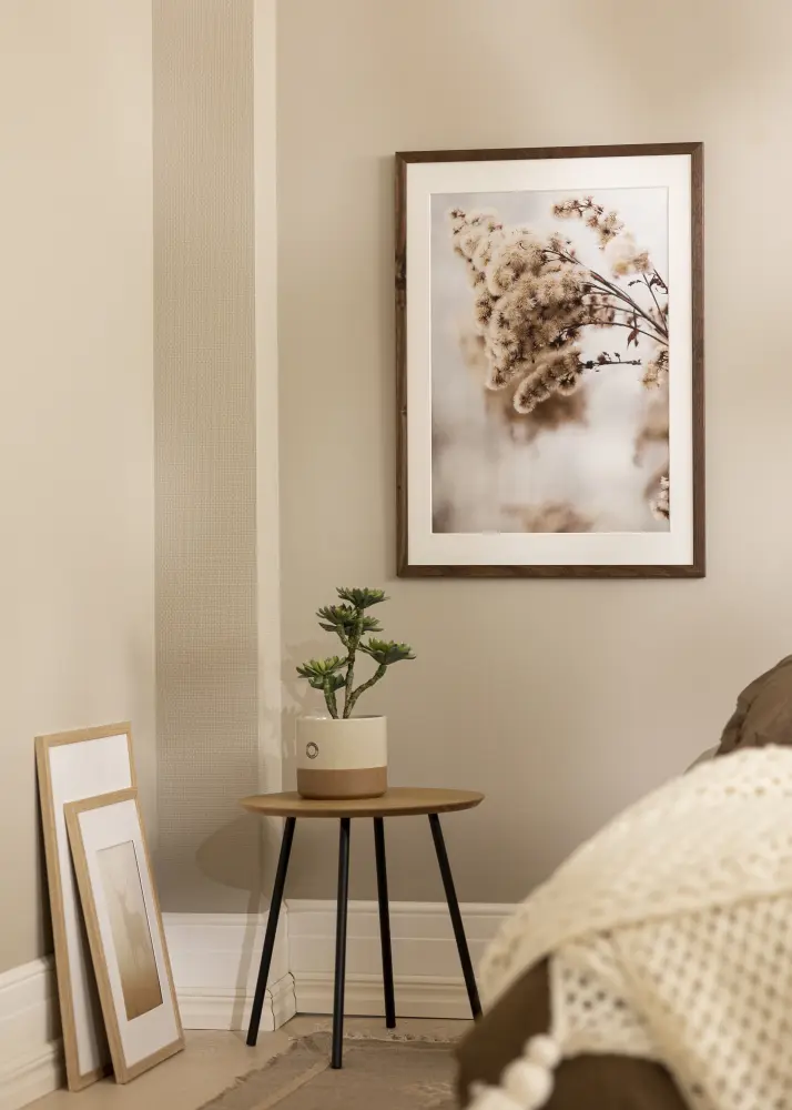 Moldura Stilren Nogueira 65x80 cm - Passe-partout Branco 22x28 inches