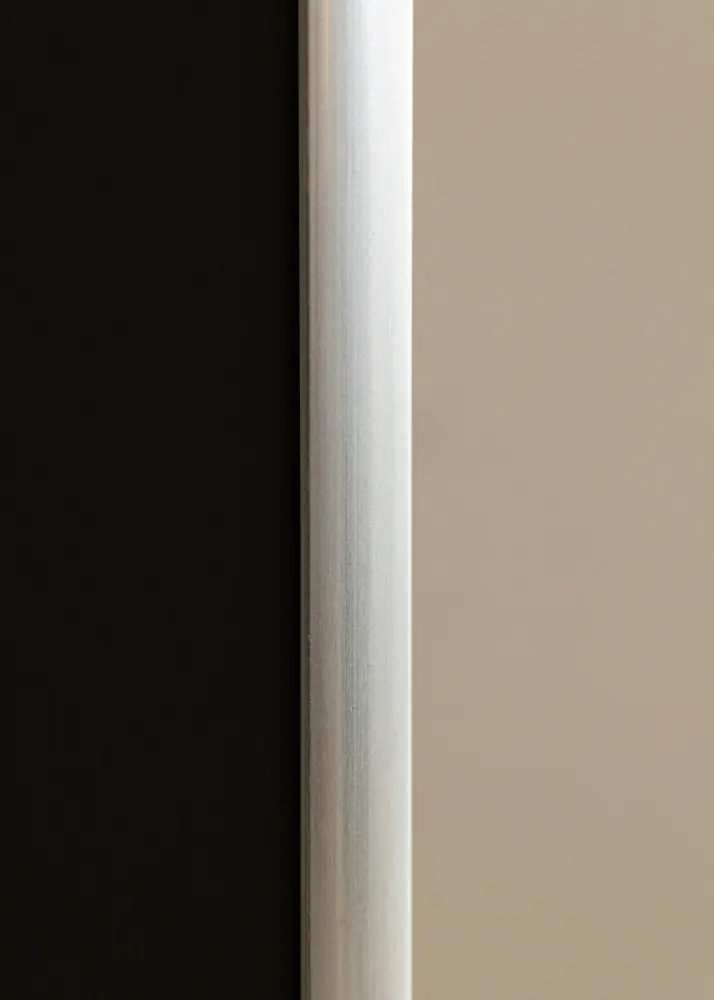Moldura New Lifestyle Prateado 50x70 cm - Passe-partout Preto 42x59,4 cm (A2)