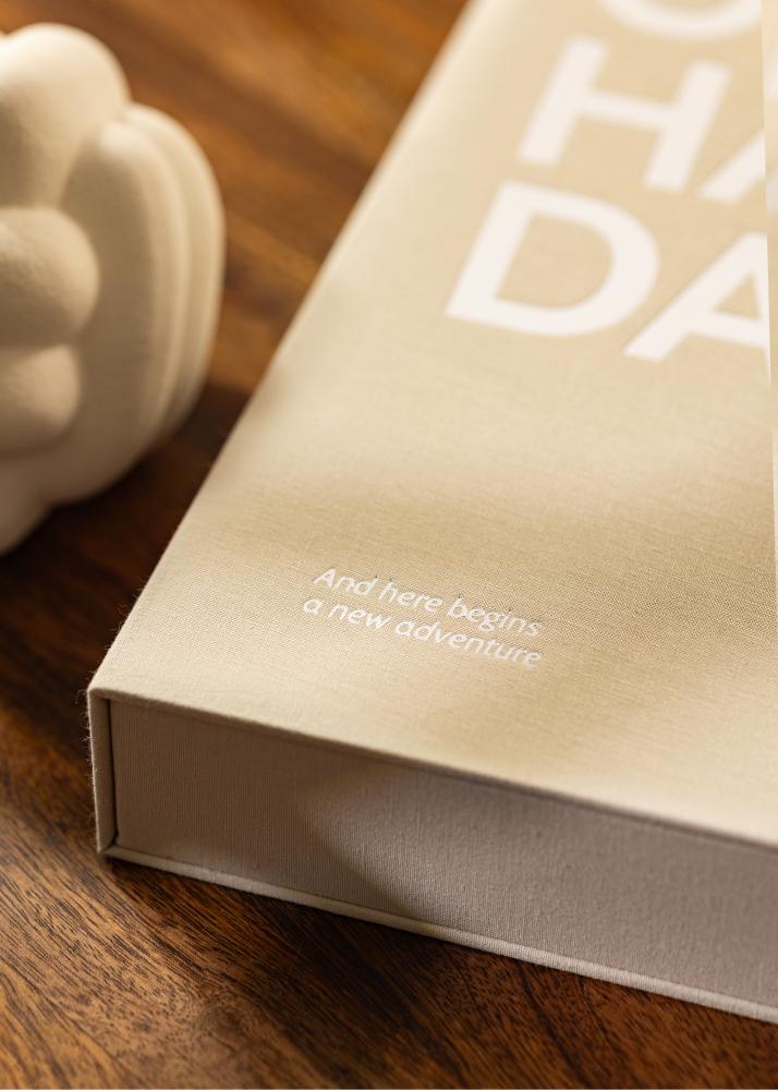 KAILA OH HAPPY DAY Grey - Coffee Table Photo Álbum (60 Preto Páginas)